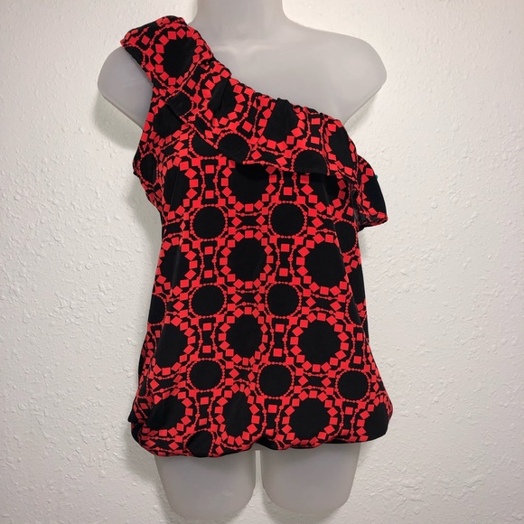 Vanity geometric one shoulder top - Picture 2 of 8